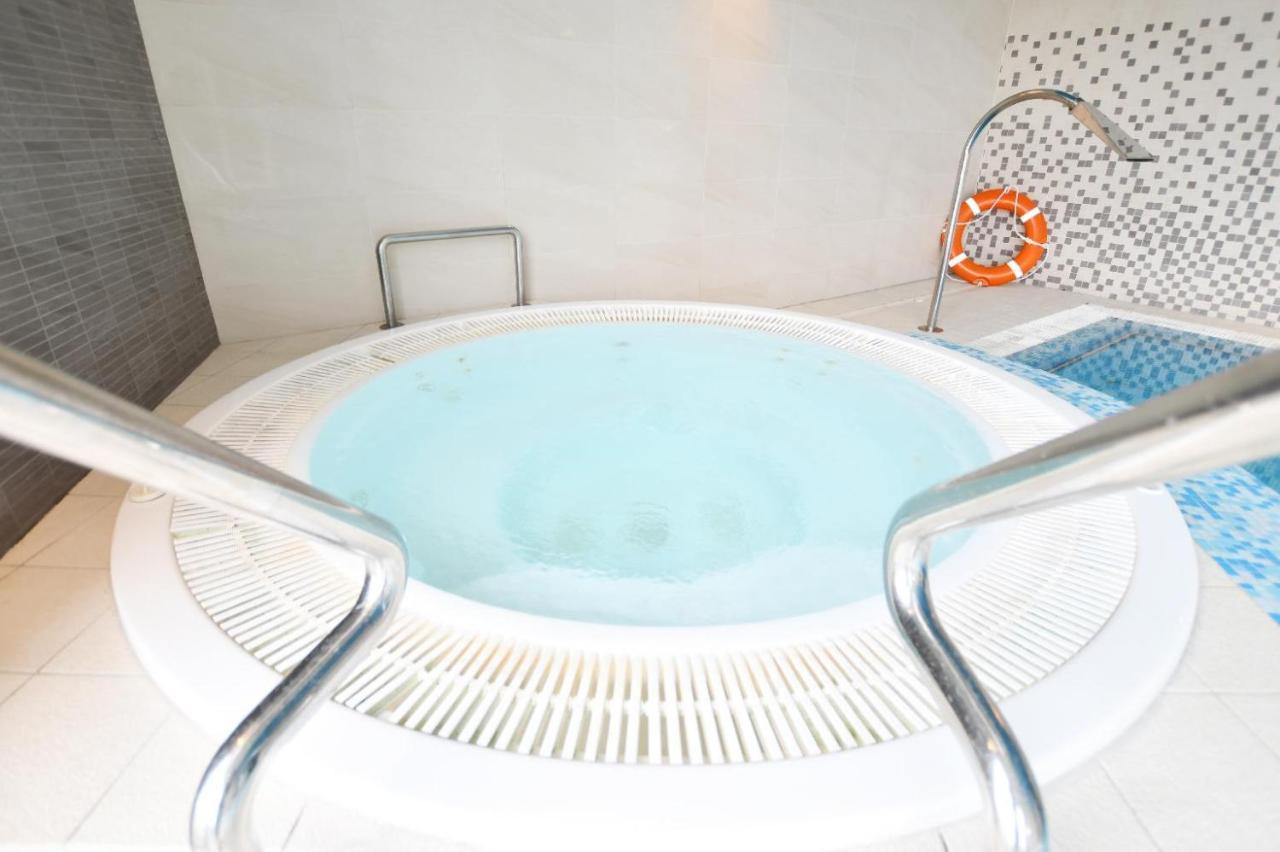 Baltic Plaza Resort Kolobrzeg Bagian luar foto